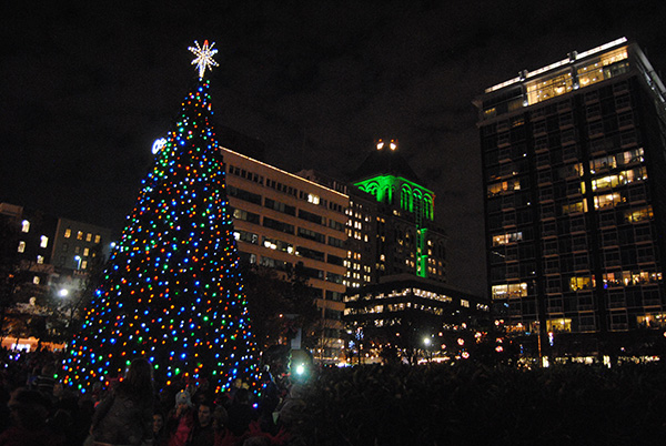 Snowstorm Won’t Steal Christmas Party From Center City Park