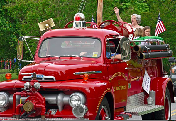 Small town puts on big parade Saturday