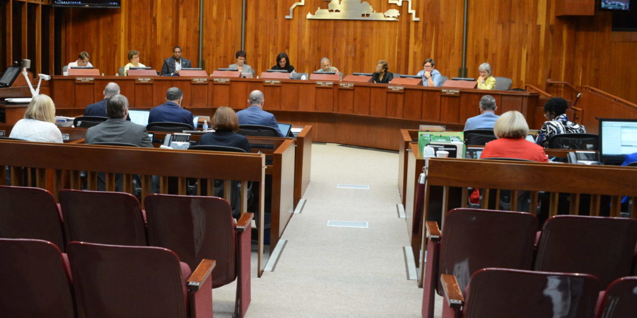 City Council Meets Sans Masks Despite City Policy