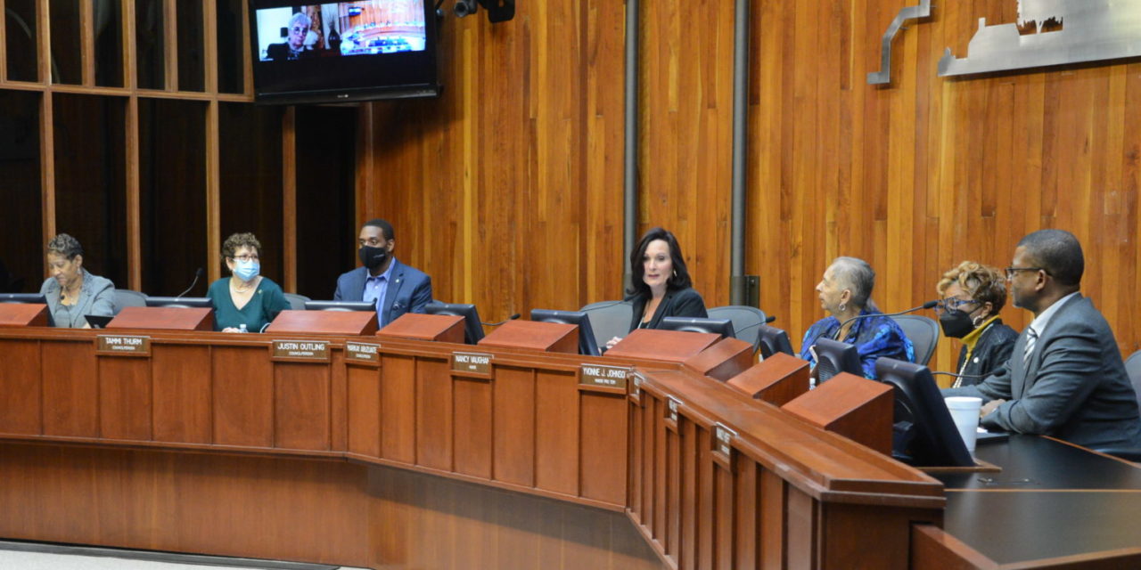 City Council Meeting Features Masked And Unmasked