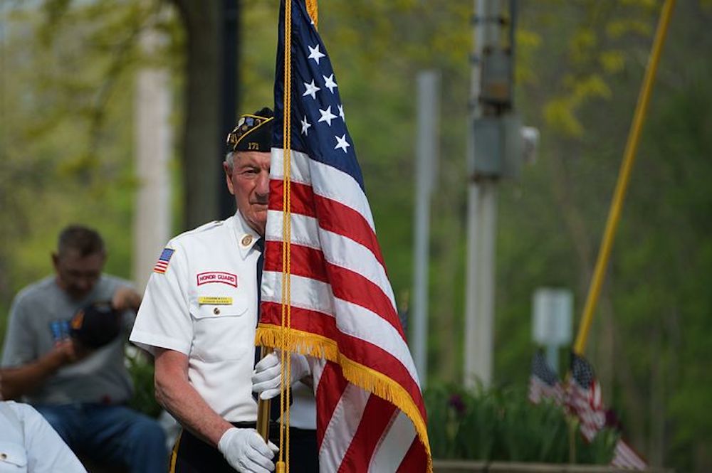Is there mail on veterans day in nj